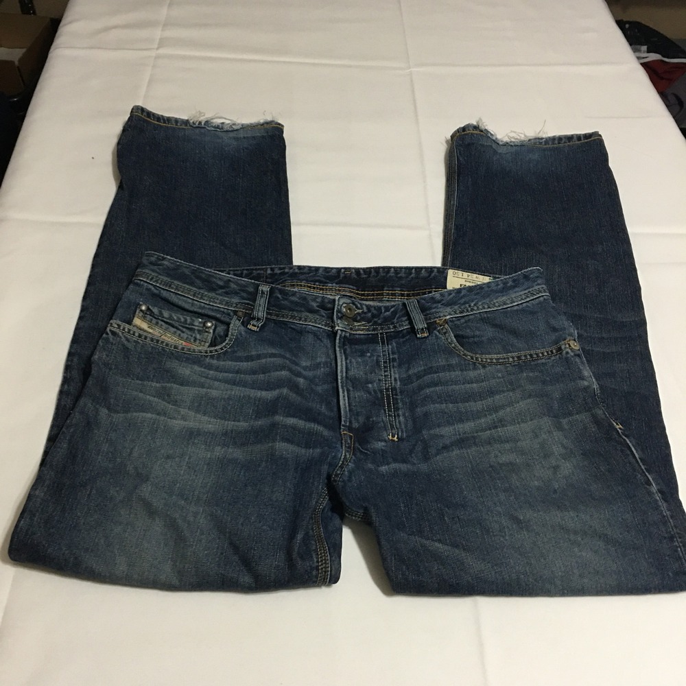 Diesel Farco Jeans Mens 34 Blue Straight Leg Zipper Pockets Distressed